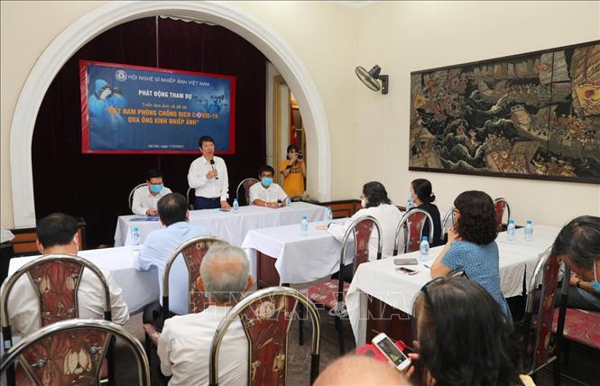 'Việt Nam phòng chống dịch COVID-19 qua ống kính nhiếp ảnh'
