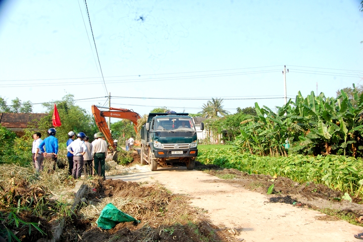 Quyết tâm xây dựng xã Cam Thủy đạt chuẩn nông thôn mới nâng cao