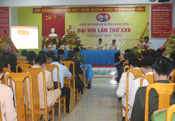 Tích cực chuẩn bị đại hội Đảng các cấp