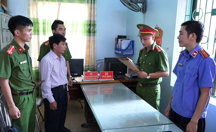 Lừa đảo, chiếm đoạt tài sản gần 600 triệu đồng