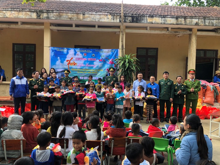 Tuổi trẻ Quảng Bình khắc ghi lời Bác dạy