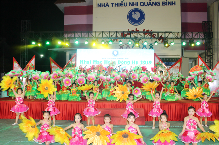 Ngôi nhà chung của tuổi thơ