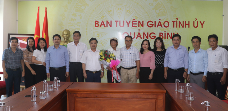 Gặp mặt các tác giả đạt giải trong sáng tác về chủ đề "Học tập và làm theo tư tưởng, đạo đức, phong cách Hồ Chí Minh"