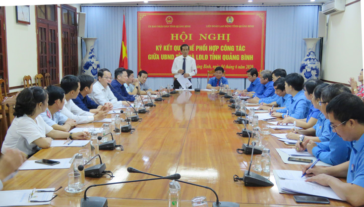 Ký kết Quy chế phối hợp công tác giữa UBND tỉnh và Liên đoàn Lao động tỉnh