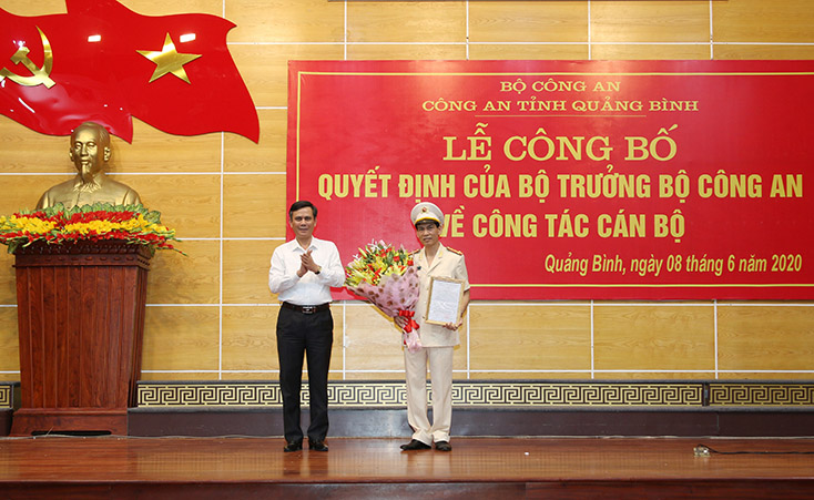 Công bố Quyết định bổ nhiệm Phó Giám đốc Công an tỉnh
