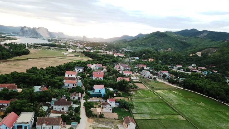 Nâng cao năng lực lãnh đạo của Đảng bộ, xây dựng Cảnh Hóa ngày càng phát triển