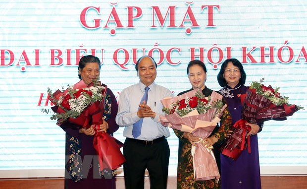 Thủ tướng, Chủ tịch Quốc hội dự cuộc gặp mặt nữ đại biểu Quốc hội