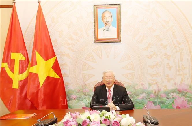 Tổng Bí thư, Chủ tịch nước Nguyễn Phú Trọng điện đàm với Tổng thống LB Nga Vladimir
