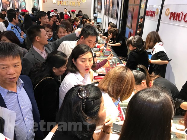 ​Giá vàng điều chỉnh không đồng nhất, tỷ giá trung tâm giảm 9 đồng