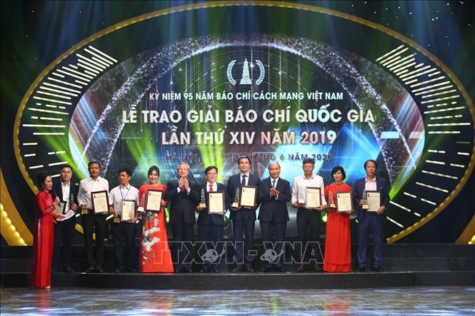 Thủ tướng Nguyễn Xuân Phúc: Báo chí không ngừng lớn mạnh, có nhiều đóng góp