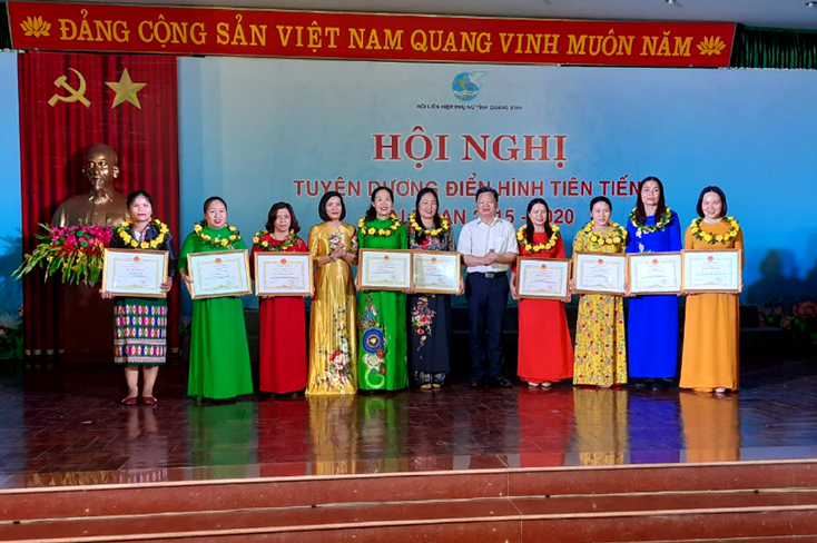 Hội LHPN tỉnh: Tuyên dương các điển hình tiên tiến giai đoạn 2015-2020