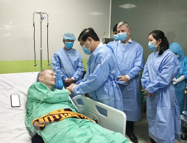 Phi công người Anh hồi phục tốt, có thể về nước ngày 12-7
