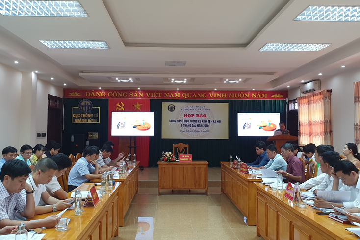 Họp báo công bố số liệu kinh tế-xã hội 6 tháng đầu năm