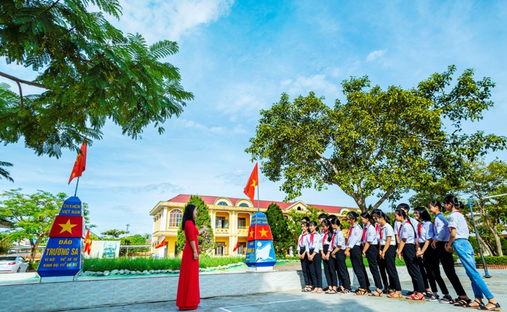 Trường THCS Quách Xuân Kỳ: "Trồng người" theo lời Bác căn dặn