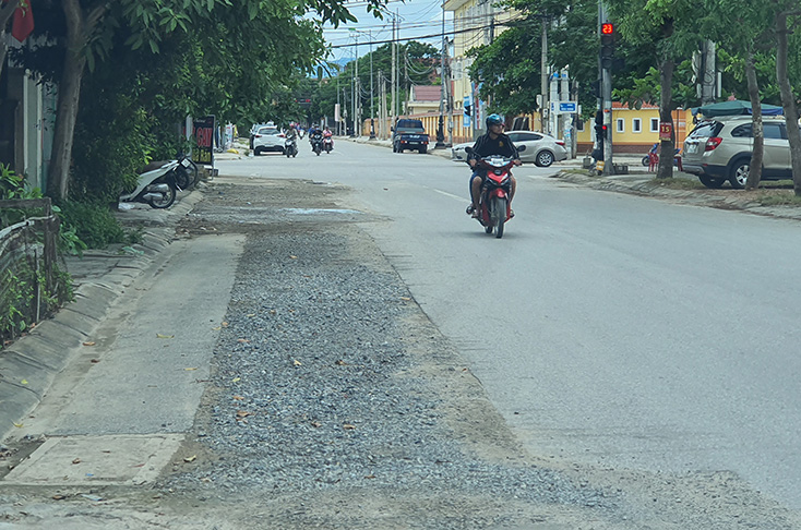 Vì đâu nên nỗi?