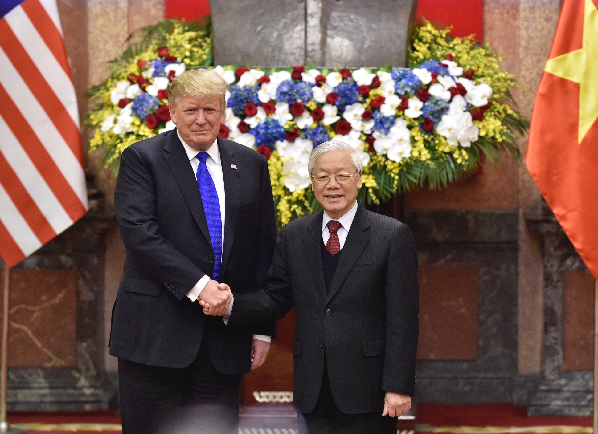 Tổng Bí thư, Chủ tịch nước Nguyễn Phú Trọng và Tổng thống Donald Trump chúc mừng 25 năm quan hệ ngoại giao Việt Nam-Hoa Kỳ