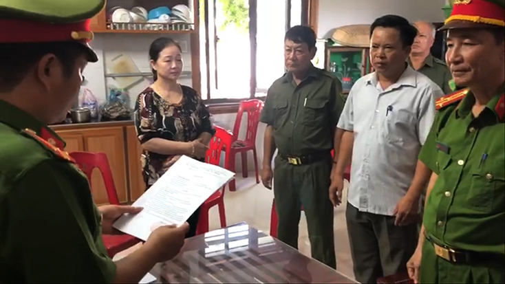 Khởi tố đối tượng buôn lậu gạo trong đợt dịch Covid-19