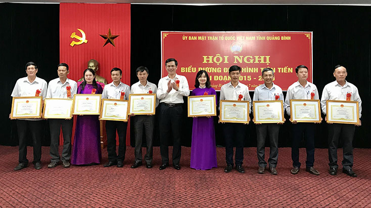 Ủy ban MTTQVN tỉnh: Biểu dương điển hình tiên tiến, giai đoạn 2015-2020