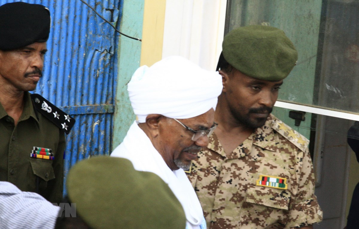 Cựu Tổng thống Sudan Bashir có thể bị tử hình vì tham gia đảo chính
