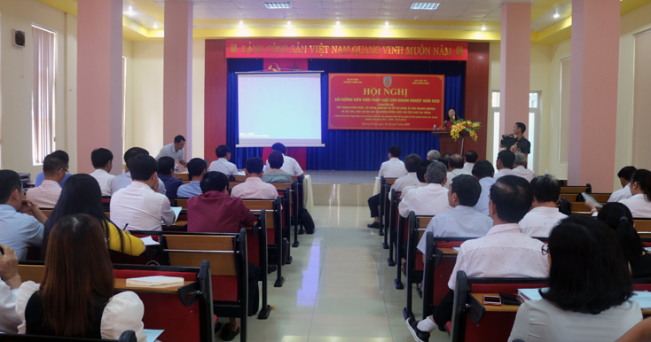 Tăng cường năng lực thực hiện công tác hỗ trợ pháp lý cho doanh nghiệp