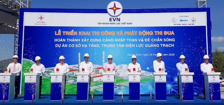 Triển khai thi công cảng nhập than và đê chắn sóng dự án cơ sở hạ tầng Trung tâm Điện lực Quảng Trạch