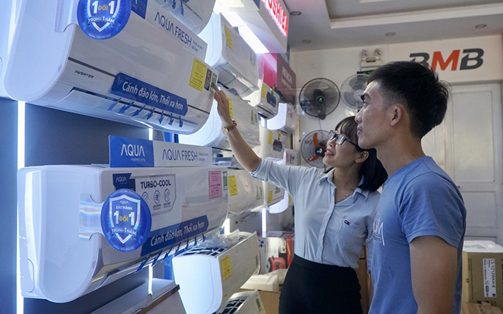 Thị trường điện lạnh sôi động "hút" khách