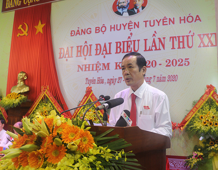 "Tiếp tục nỗ lực phấn đấu, đoàn kết một lòng, tranh thủ thời cơ, vượt qua khó khăn, xây dựng quê hương Tuyên Hóa phát triển bền vững" (*)