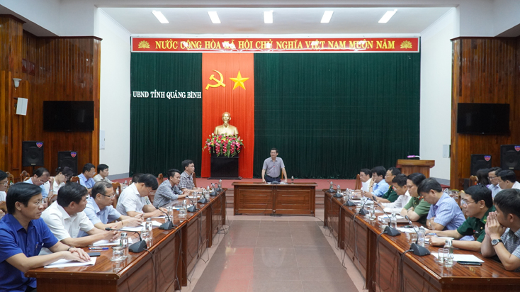 Từ 0 giờ ngày 1-8-2020, tạm thời ngưng hoạt động một số cơ sở dịch vụ và hạn chế tụ tập đông người