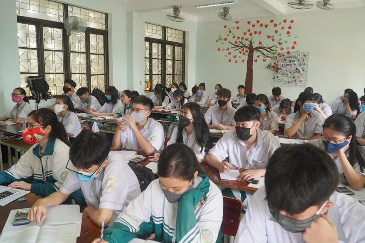 Yêu cầu giáo viên, học sinh vùng dịch trở về từ ngày 18-7 khẩn trương khai báo y tế