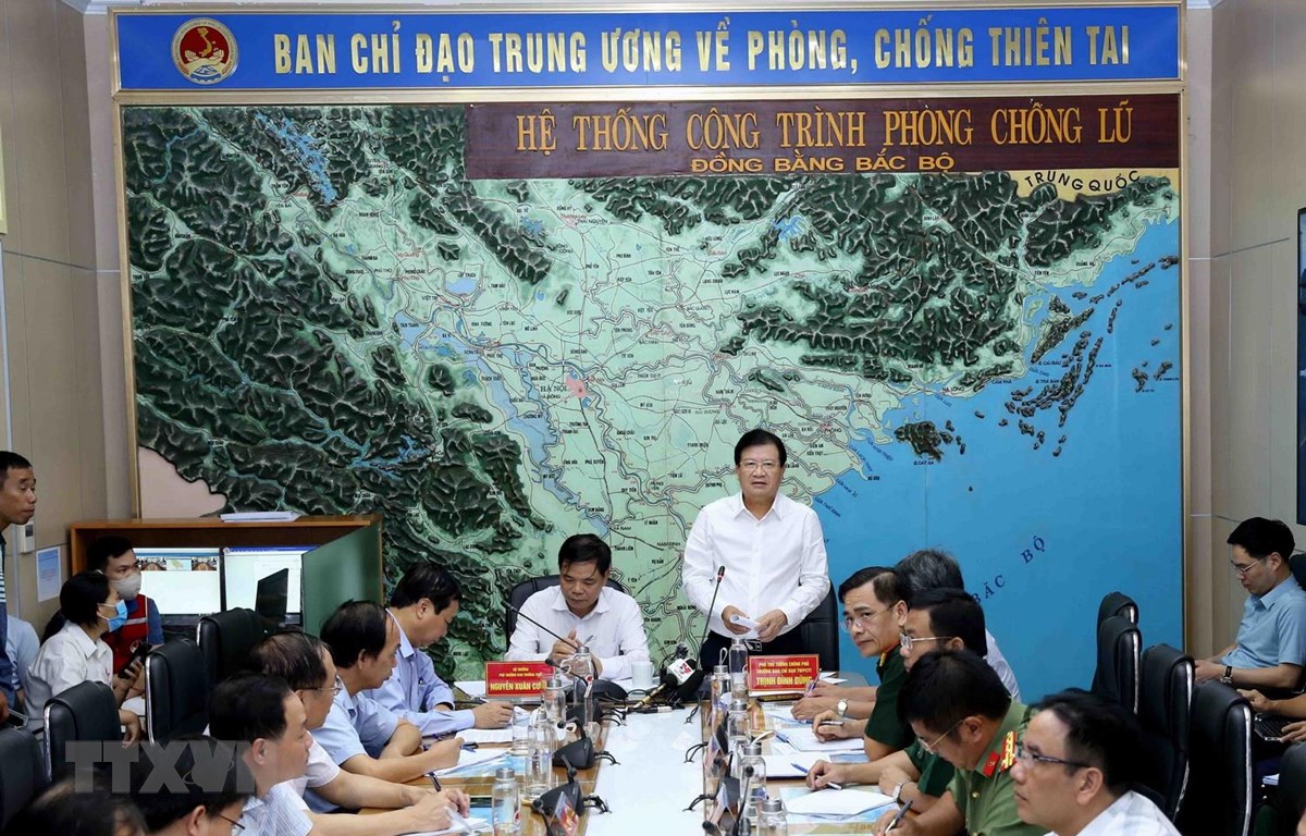 Công điện của Thủ tướng về tập trung ứng phó với áp thấp và mưa lũ