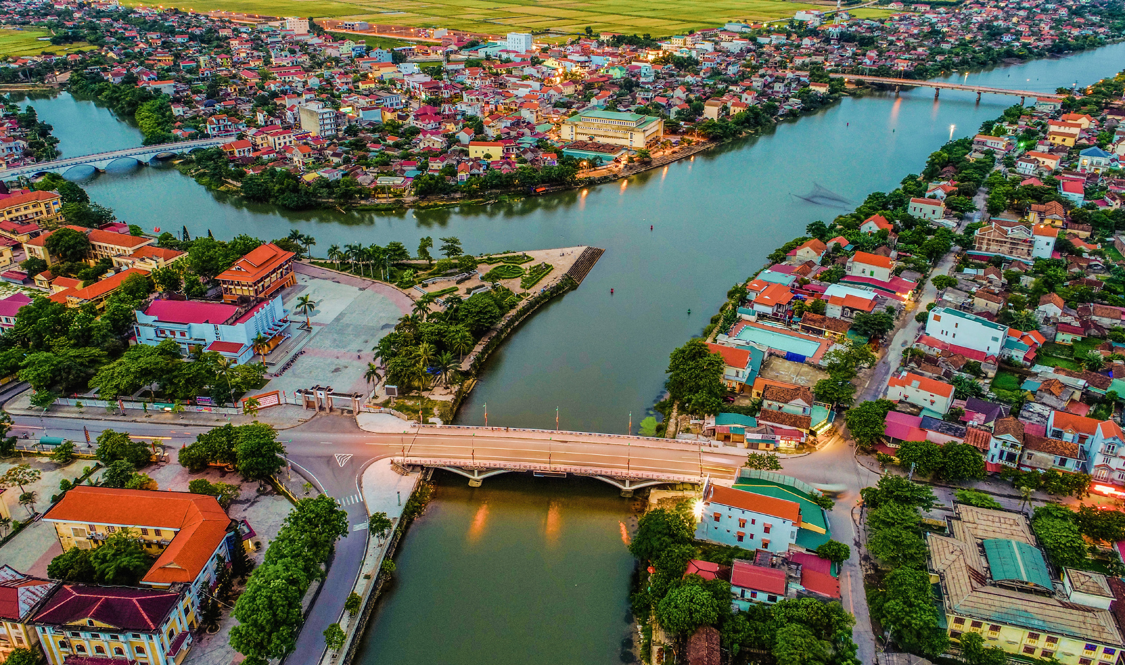 Nỗ lực xây dựng huyện Lệ Thủy cơ bản đạt chuẩn nông thôn mới