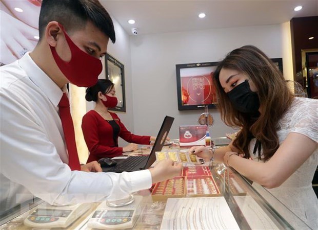 Giá vàng SJC tiếp tục tăng, giao dịch quanh mức 59,85 triệu đồng