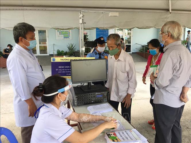 Tại vùng dịch Đà Nẵng, BHYT sẽ thanh toán khám chữa bệnh trái tuyến như đúng tuyến