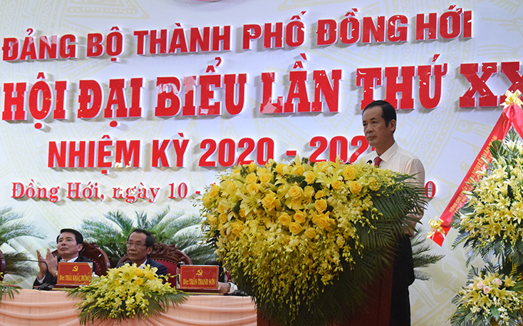 Tranh thủ thời cơ thuận lợi, vượt qua khó khăn, xây dựng thành phố ngày càng phát triển giàu đẹp, văn minh (*)