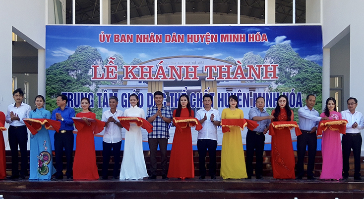 Minh Hóa: Khánh thành công trình chào mừng Đại hội Đảng bộ huyện lần thứ XXI
