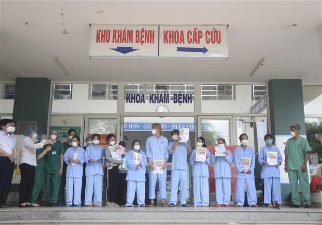 Những bệnh nhân COVID-19 đã khỏi muốn hiến huyết tương chữa bệnh cần đáp ứng điều kiện gì?