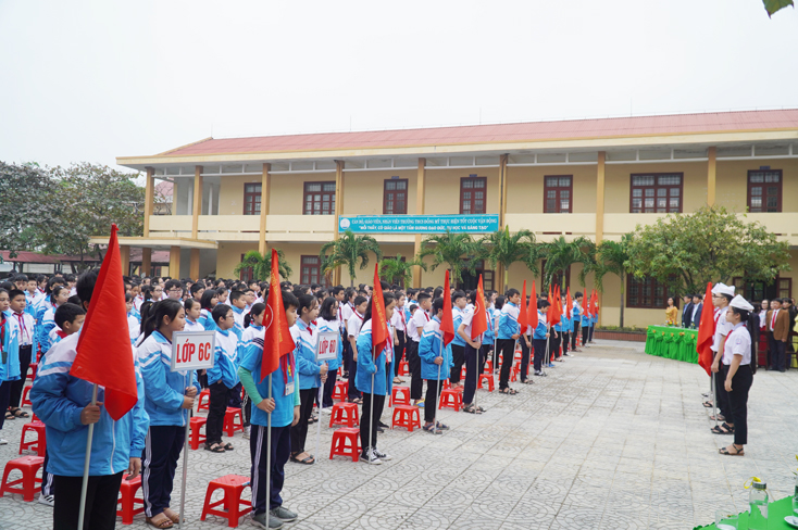 Học sinh Quảng Bình tựu trường vào ngày 3-9