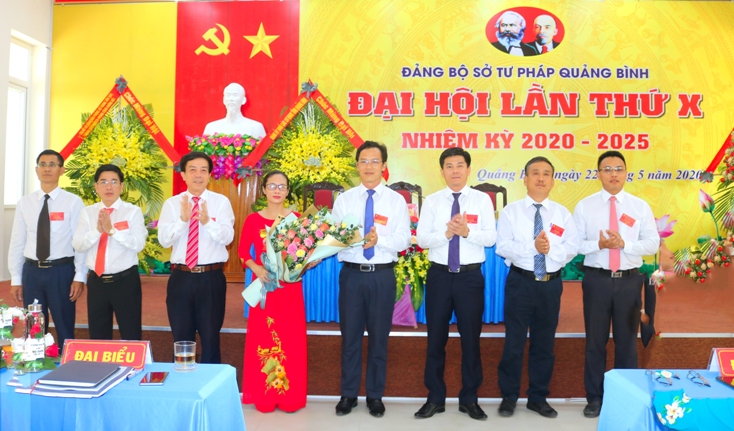 Một số nhiệm vụ và giải pháp công tác tổ chức xây dựng Đảng nhiệm kỳ 2020-2025