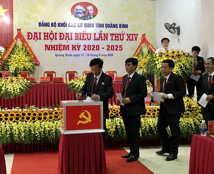 Đại hội đại biểu Đảng bộ Khối các cơ quan tỉnh lần thứ XIV thành công tốt đẹp