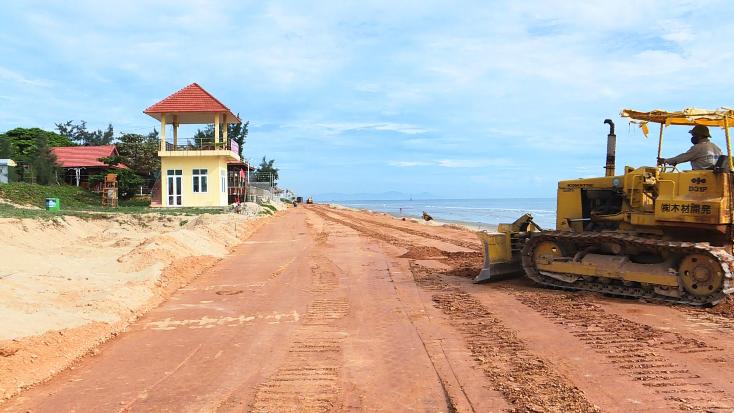 Xây dựng công trình kè biển Hải Thành - Quang Phú