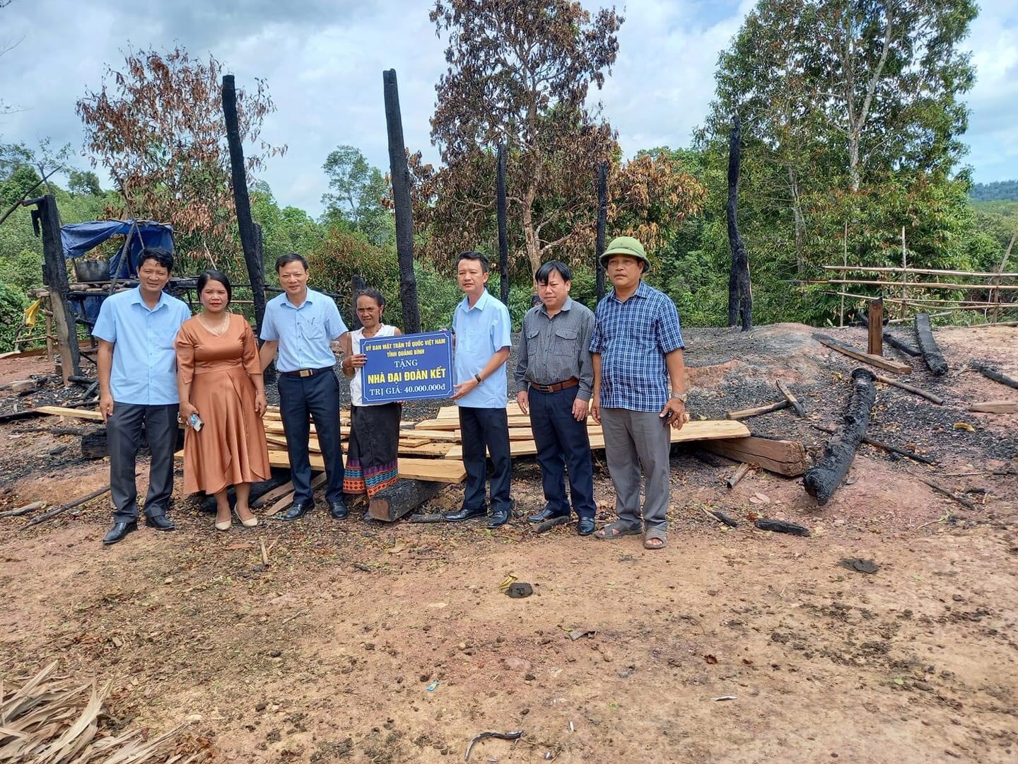 Minh Hóa: Lại thêm một ngôi nhà của đồng bào người Khùa bị cháy
