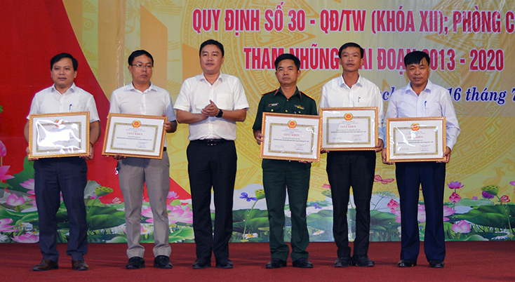 Đảng bộ huyện Bố Trạch: Tăng cường công tác kiểm tra, giám sát