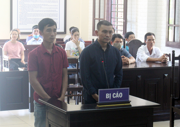 Lãnh án tù vì chống người thi hành công vụ