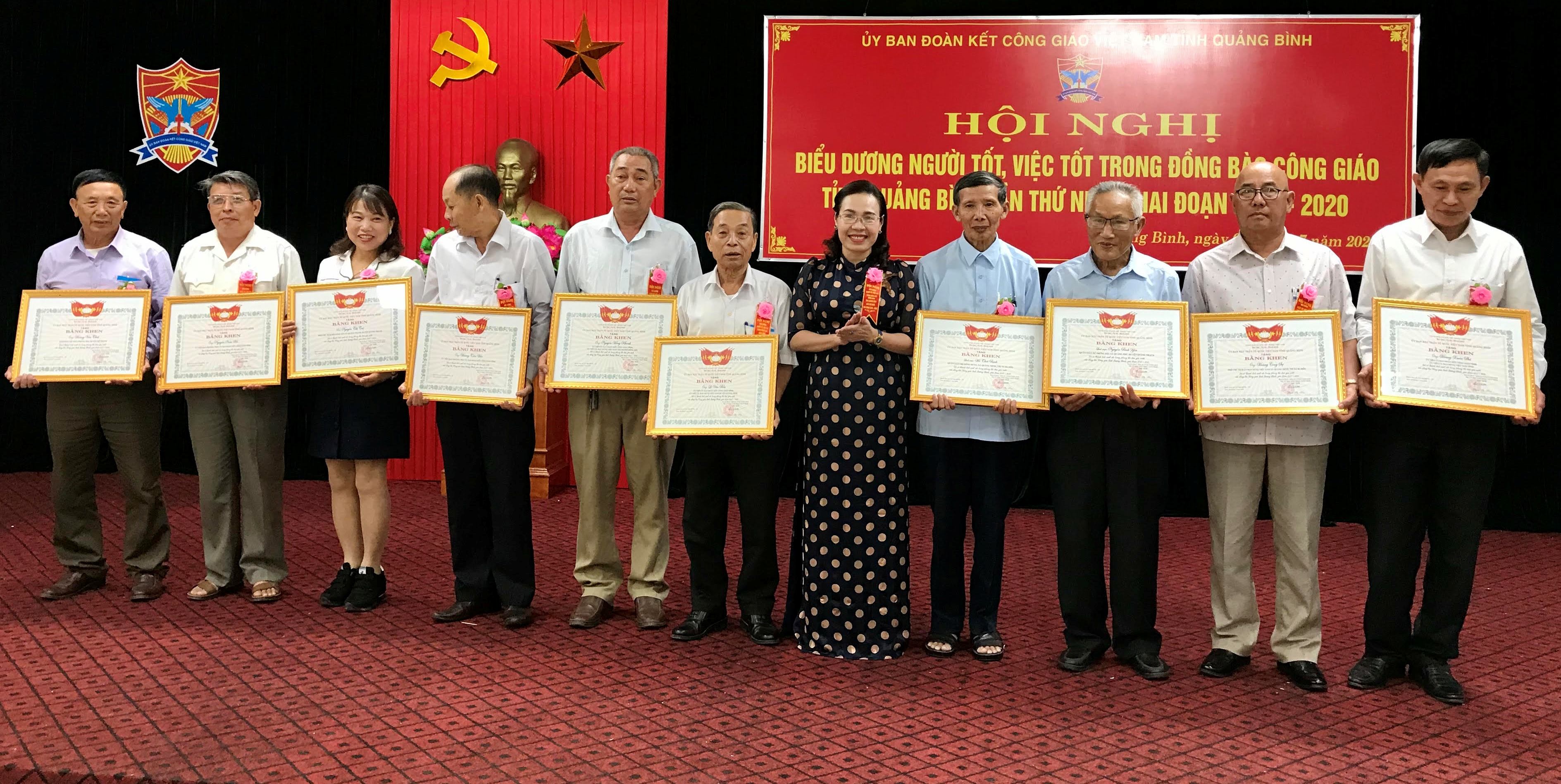 "Sống phúc âm giữa lòng dân tộc"