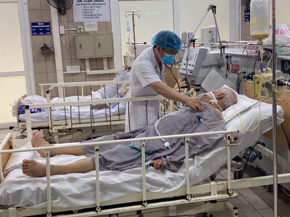Cách phát hiện người bị ngộ độc thực phẩm có botulinum