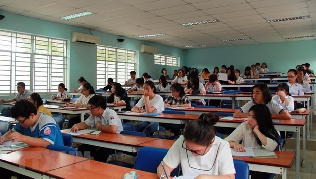 Điểm chuẩn xét tuyển bằng kết quả thi đánh giá năng lực giảm