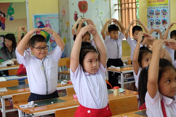 Dạy lớp 1 theo chương trình mới: "Mong thầy cô giáo nói ít đi..."