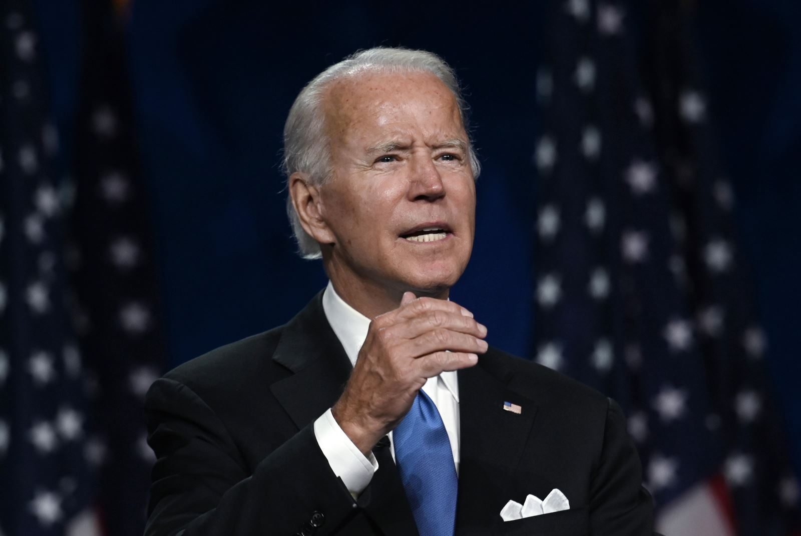 Ông Biden sử dụng COVID-19 để tấn công thành trì kinh tế của Tổng thống Trump