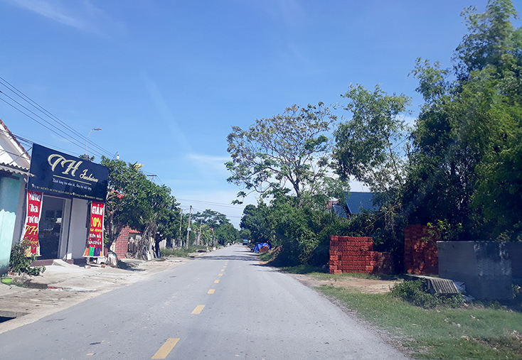 Cần giải quyết dứt điểm vụ khiếu nại vì đất thừa kế bị chiếm dụng làm điểm tập kết VLXD