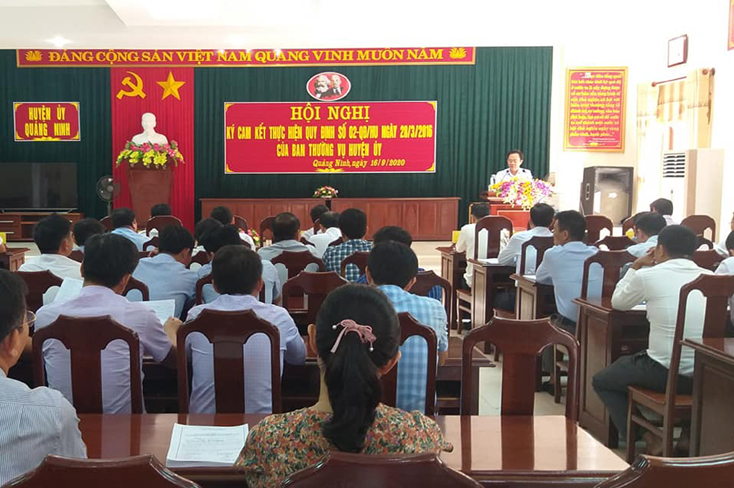 Quán triệt và ký cam kết quy định về trách nhiệm, xử lý trách nhiệm đối với người đứng đầu
